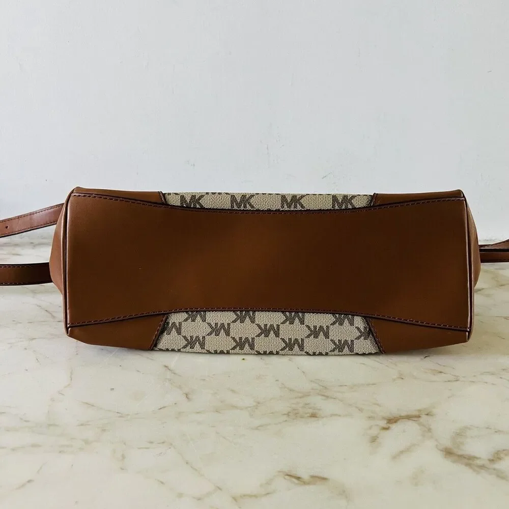 MICHAEL KORS STUDIO Natural Luggage Leather Medium Messenger Crossbody Bag